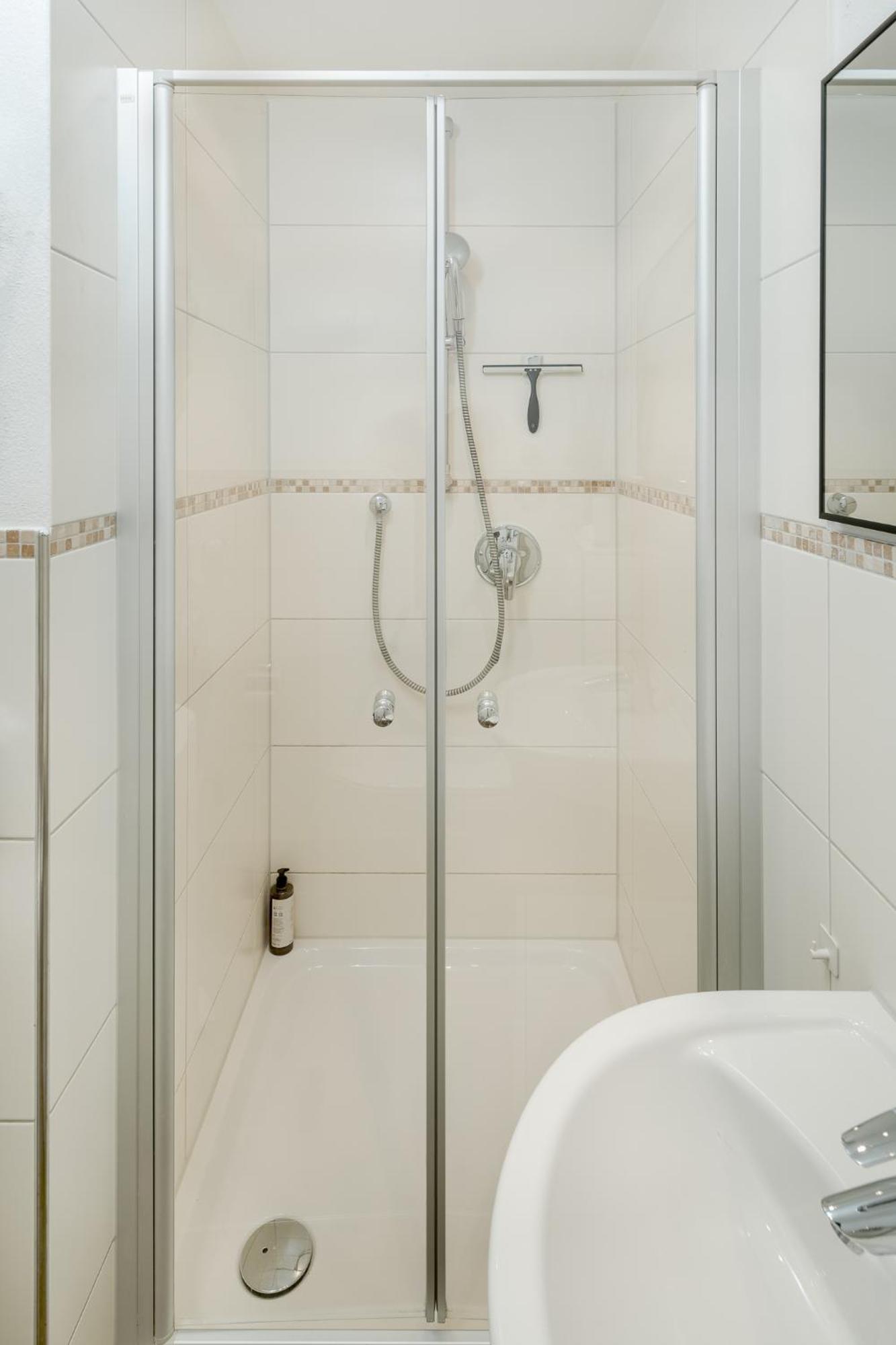 Fenjoy Design Studio Apartment Бернау-ам-Кимзее Экстерьер фото
